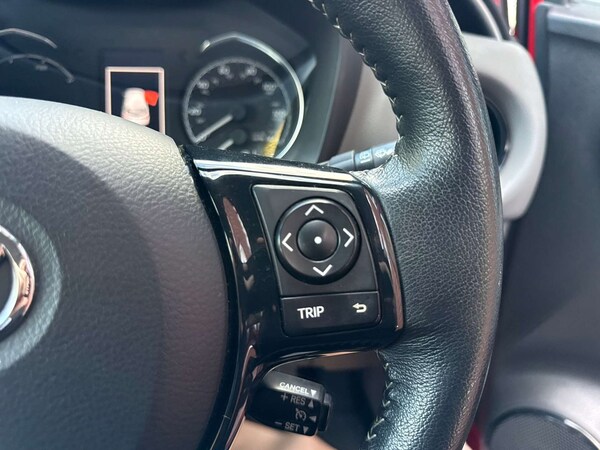 Used Toyota Yaris 2019 for sale - 76277765: Photo 24