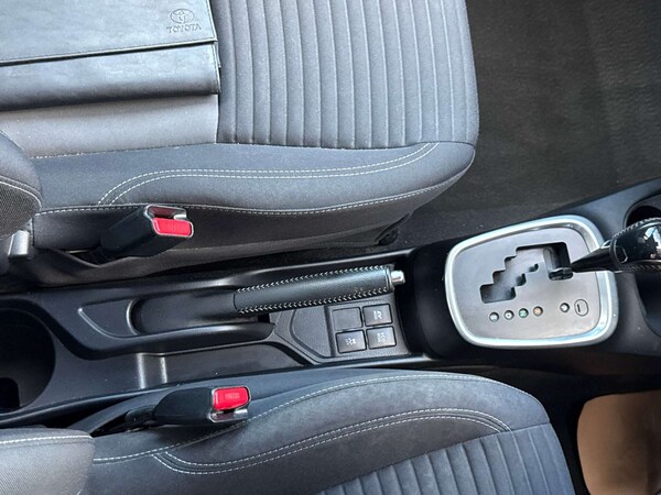 Used Toyota Yaris 2019 for sale - 76277765: Photo 36