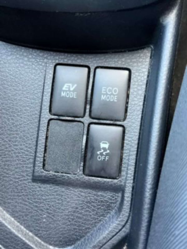 Used Toyota Yaris 2019 for sale - 76277765: Photo 41