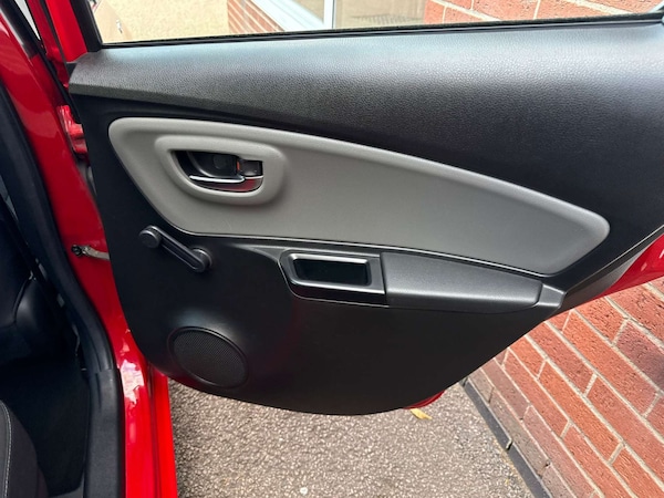 Used Toyota Yaris 2019 for sale - 76277765: Photo 42