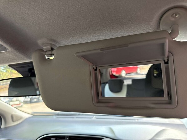 Used Toyota Yaris 2019 for sale - 76277765: Photo 43