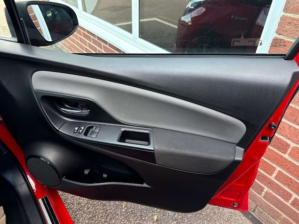 Used Toyota Yaris 2019 for sale - 76277765: Photo 44