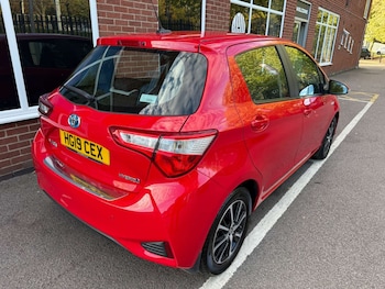 Used Toyota Yaris 2019 for sale - 76277765: Photo 4