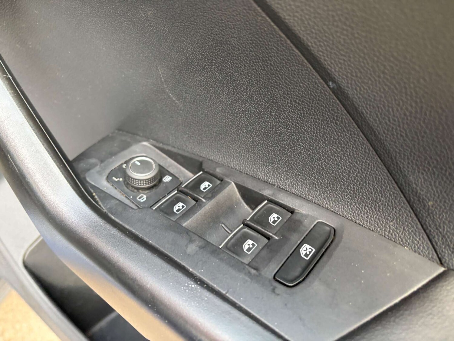 Used Volkswagen T-Cross 2022 for sale - 77584839: Photo 28