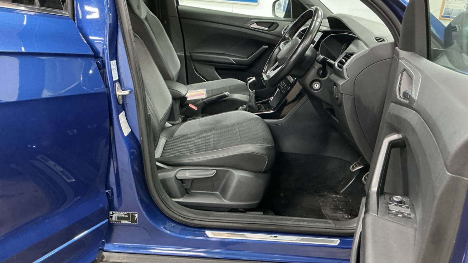 Used Volkswagen T-Cross 2022 for sale - 77584839: Photo 9