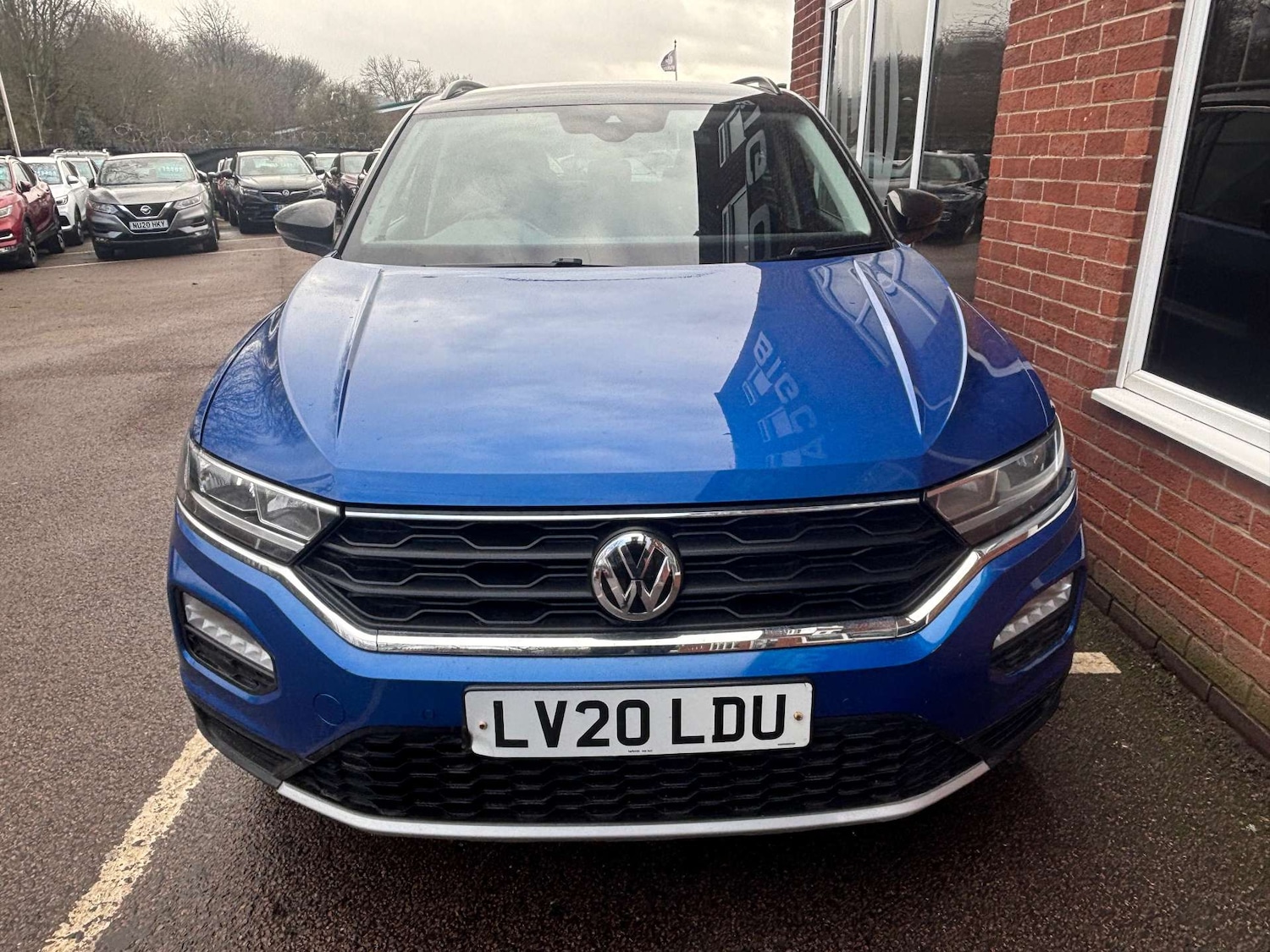 Used Volkswagen T-Roc 2020 for sale - 77170340: Photo 2