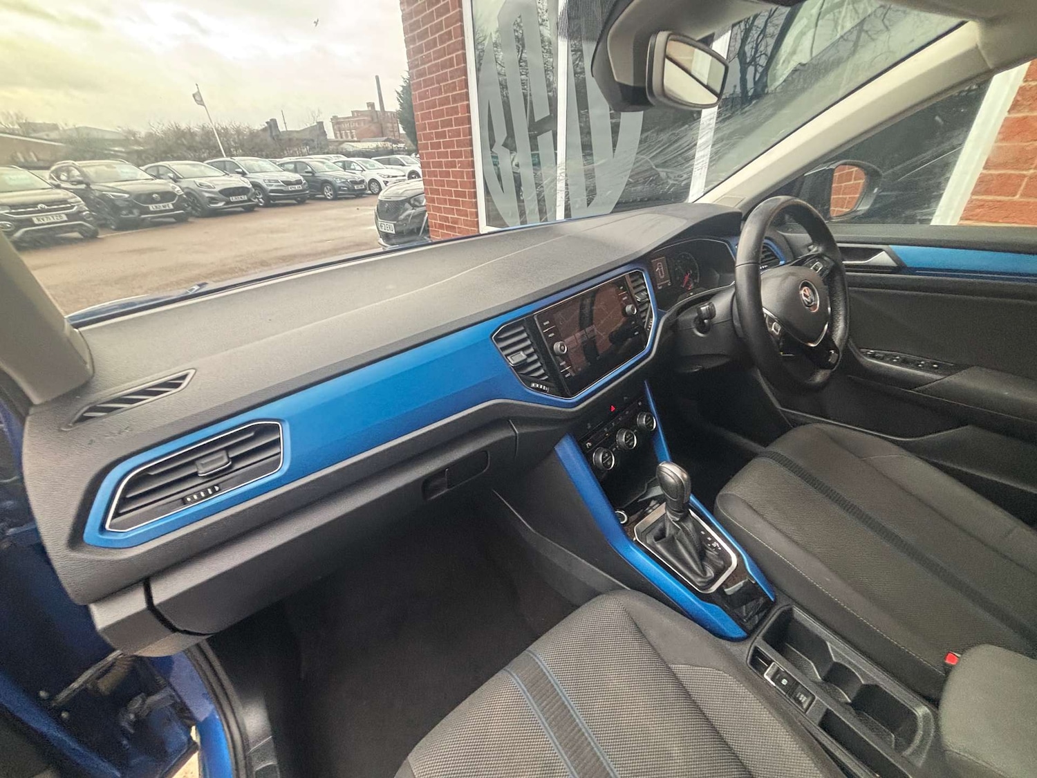 Used Volkswagen T-Roc 2020 for sale - 77170340: Photo 29