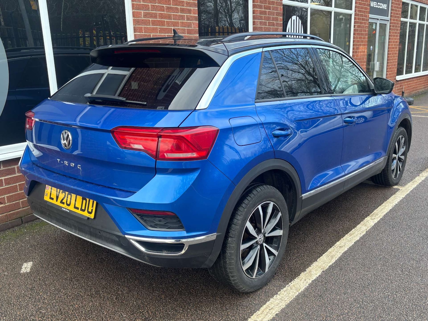 Used Volkswagen T-Roc 2020 for sale - 77170340: Photo 6