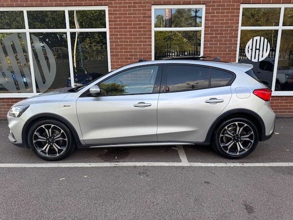 Used Ford Focus 2020 for sale - 74928445: Photo 4