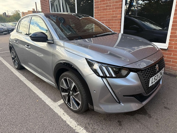 Used Peugeot 208 2021 for sale - 76197229: Photo 4