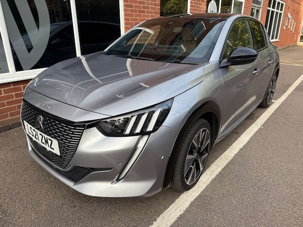Used Peugeot 208 2021 for sale - 76197229: Photo 5