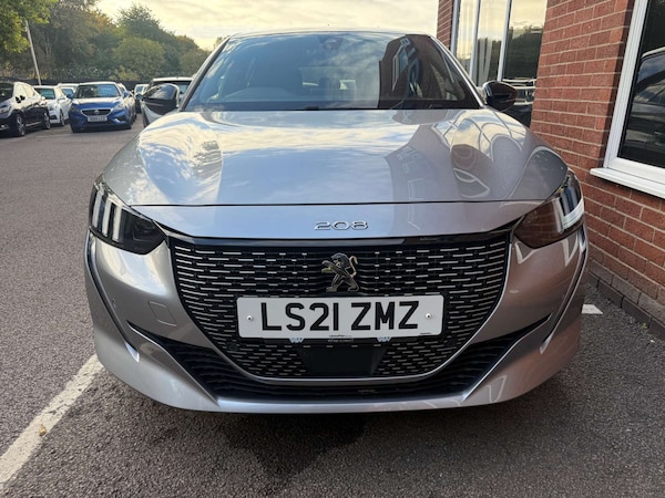 Used Peugeot 208 2021 for sale - 76197229: Photo 6