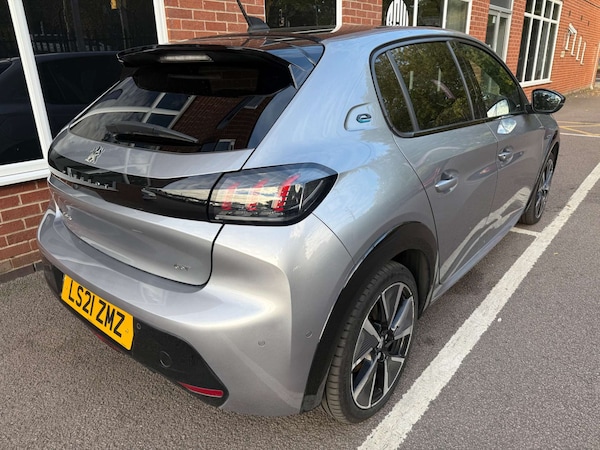 Used Peugeot 208 2021 for sale - 76197229: Photo 9