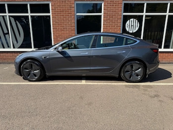 Used Tesla Model 3 2020 for sale - 75398039: Photo