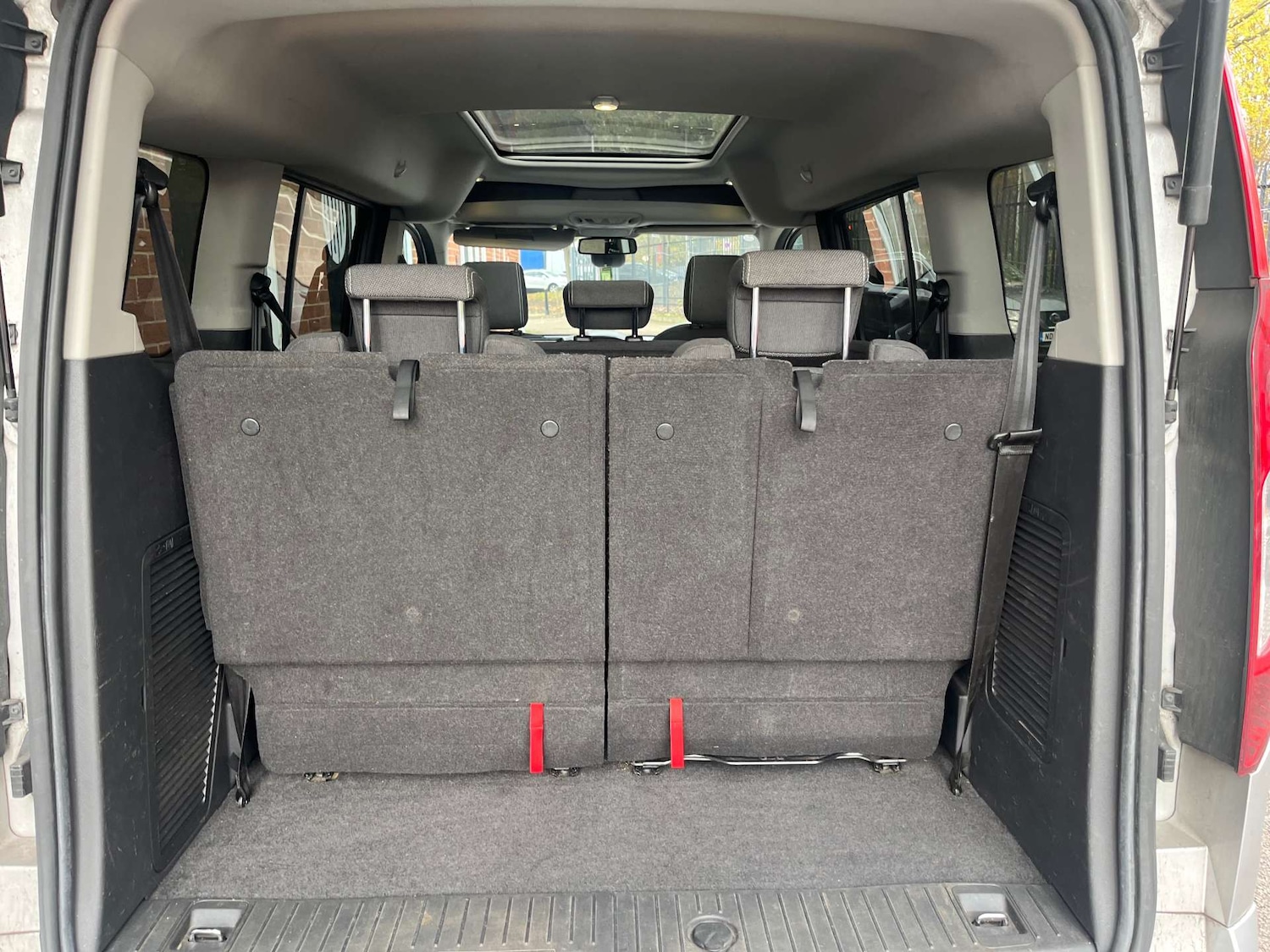 Used Ford Grand Tourneo Connect 2016 for sale - 76429360: Photo 16