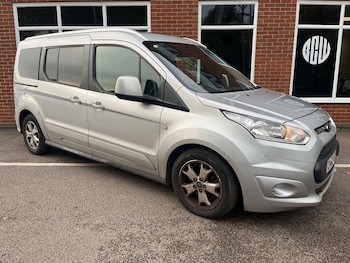 Used Ford Grand Tourneo Connect 2016 for sale - 76429360: Photo