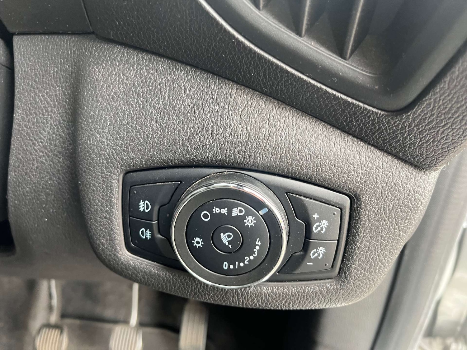 Used Ford Grand Tourneo Connect 2016 for sale - 76429360: Photo 28