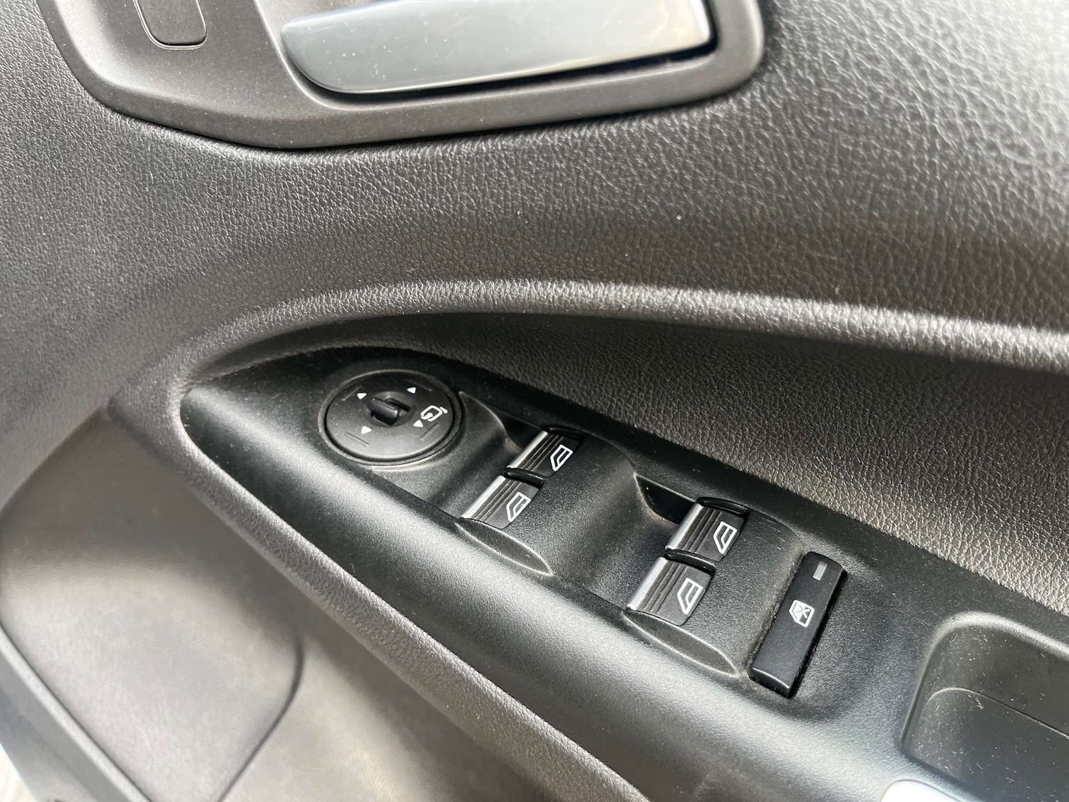 Used Ford Grand Tourneo Connect 2016 for sale - 76429360: Photo 29