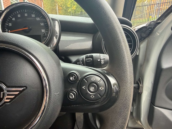 Used MINI Hatch 2019 for sale - 76277541: Photo 18