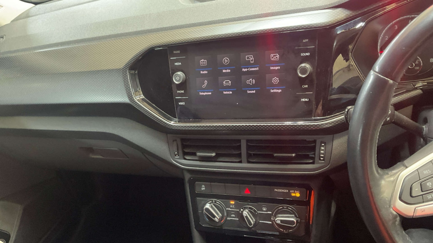 Used Volkswagen T-Cross 2020 for sale - 76429363: Photo 11