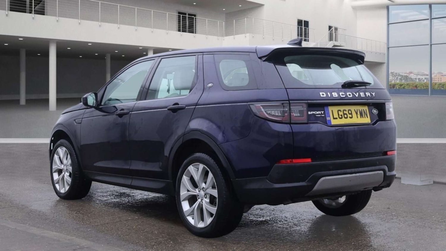 Used Land Rover Discovery Sport 2019 for sale - 77502032: Photo 3