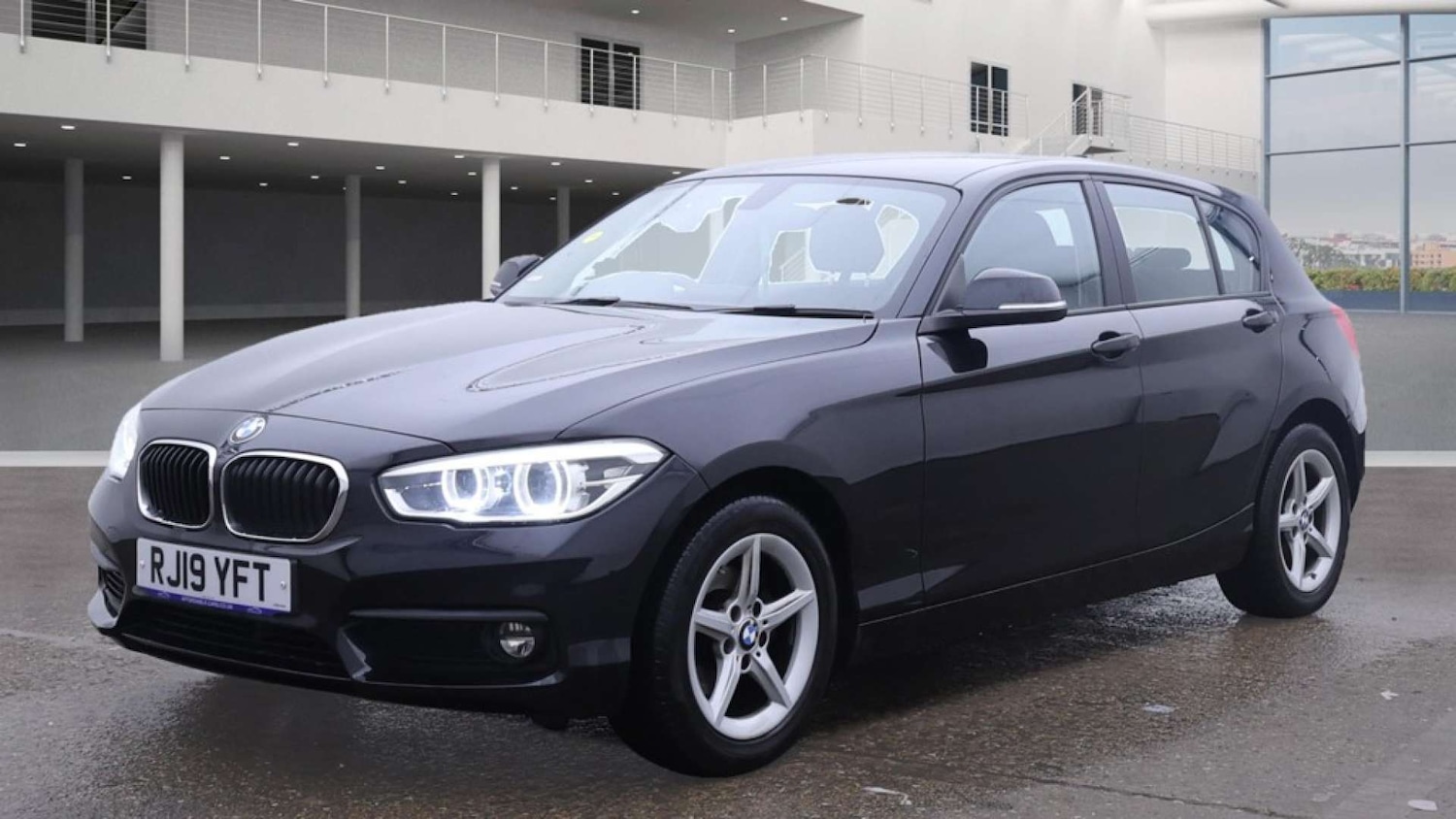Used BMW 1 Series 2019 for sale - 76654106: Photo 2