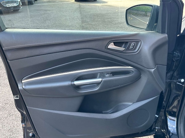 Used Ford Kuga 2018 for sale - 75516387: Photo 40