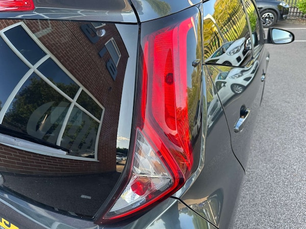 Used Toyota AYGO 2019 for sale - 75537650: Photo 11
