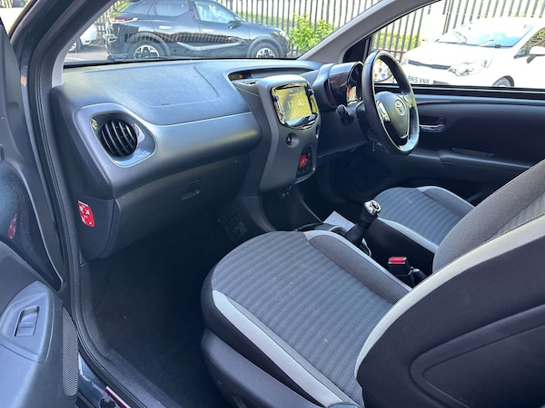 Used Toyota AYGO 2019 for sale - 75537650: Photo 37