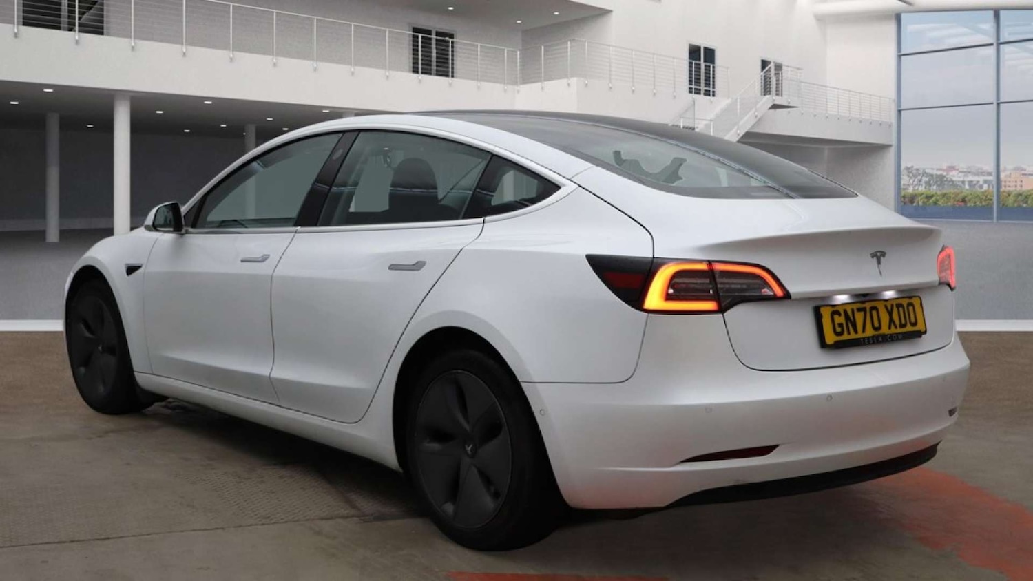 Used Tesla Model 3 2020 for sale - 77720504: Photo 3