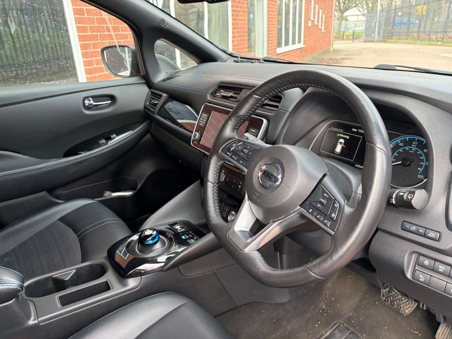 Used Nissan Leaf 2022 for sale - 77664936: Photo 11