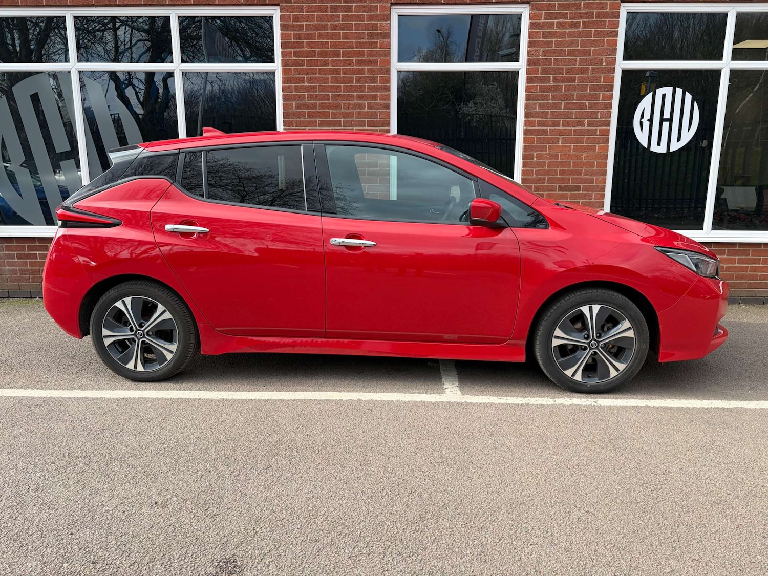 Used Nissan Leaf 2022 for sale - 77664936: Photo 2