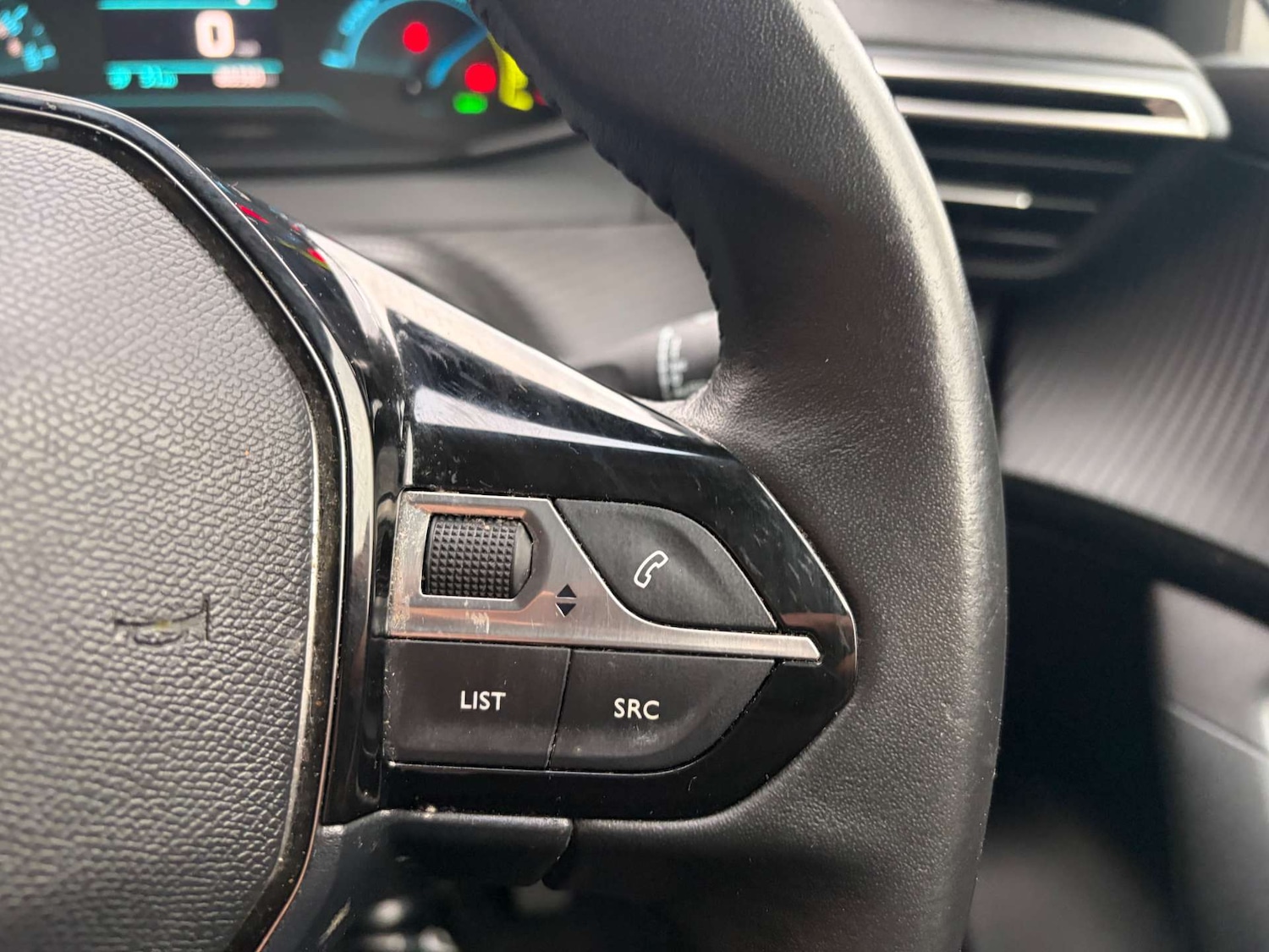 Used Peugeot 2008 2022 for sale - 77261426: Photo 30