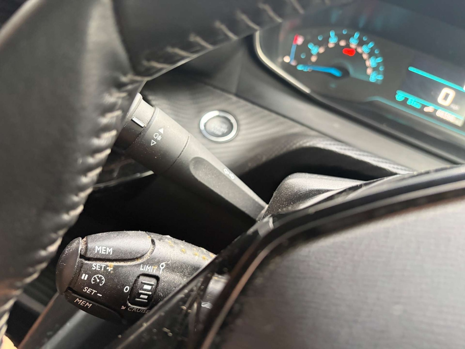 Used Peugeot 2008 2022 for sale - 77261426: Photo 31