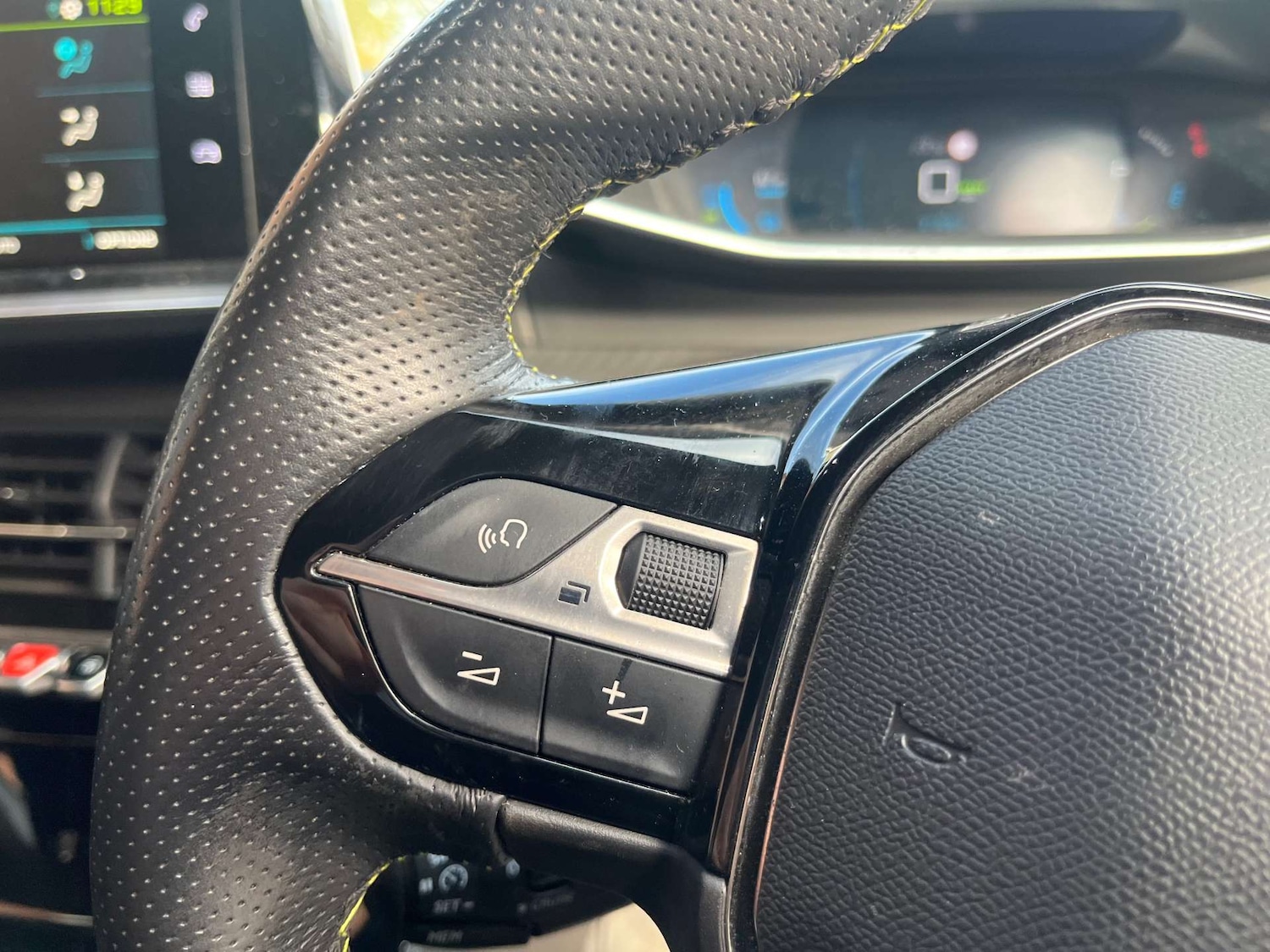 Used Peugeot 208 2020 for sale - 76322860: Photo 17