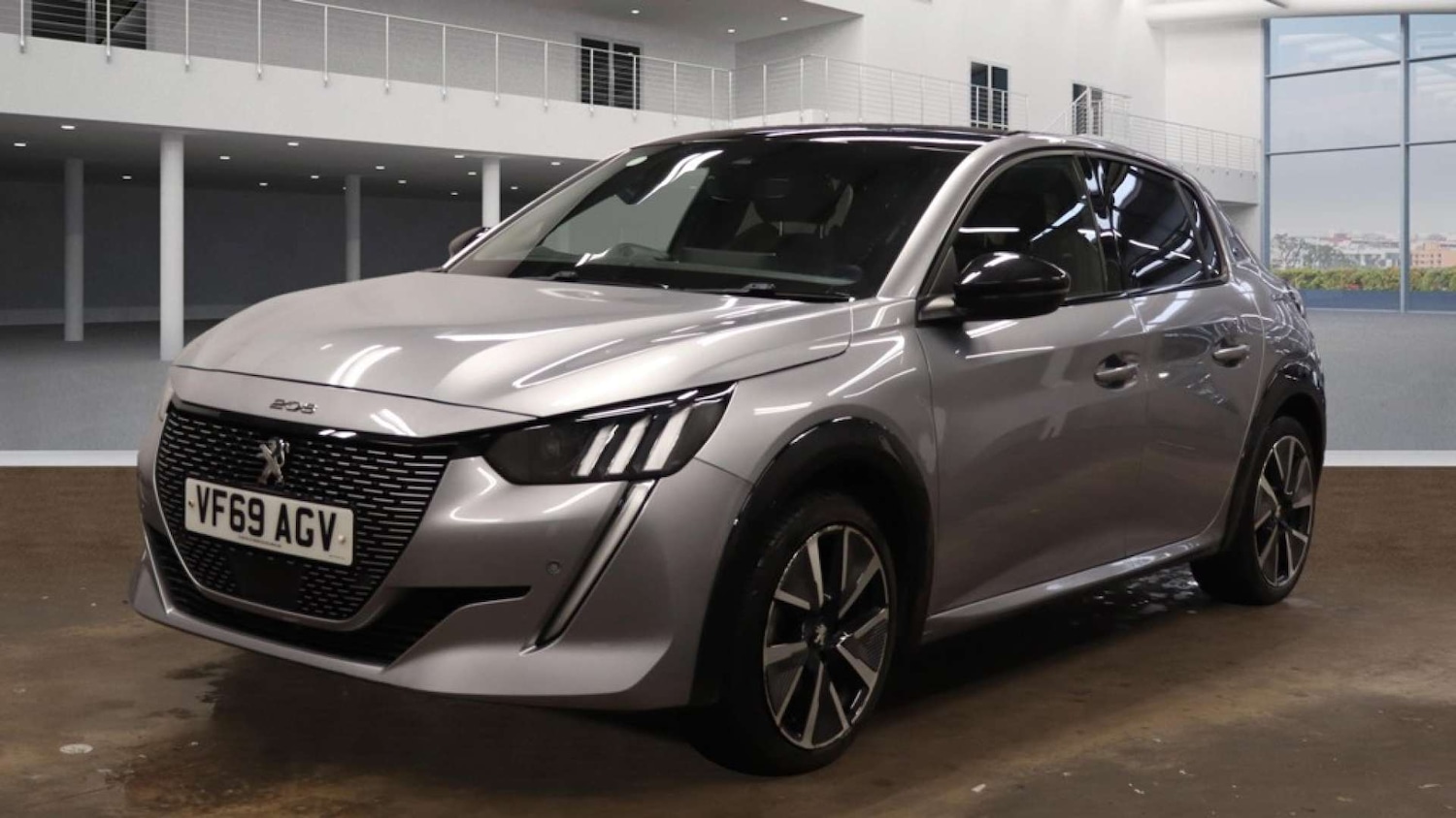 Used Peugeot 208 2020 for sale - 76322860: Photo 2