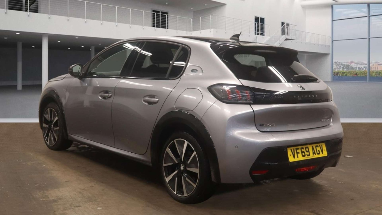 Used Peugeot 208 2020 for sale - 76322860: Photo 3