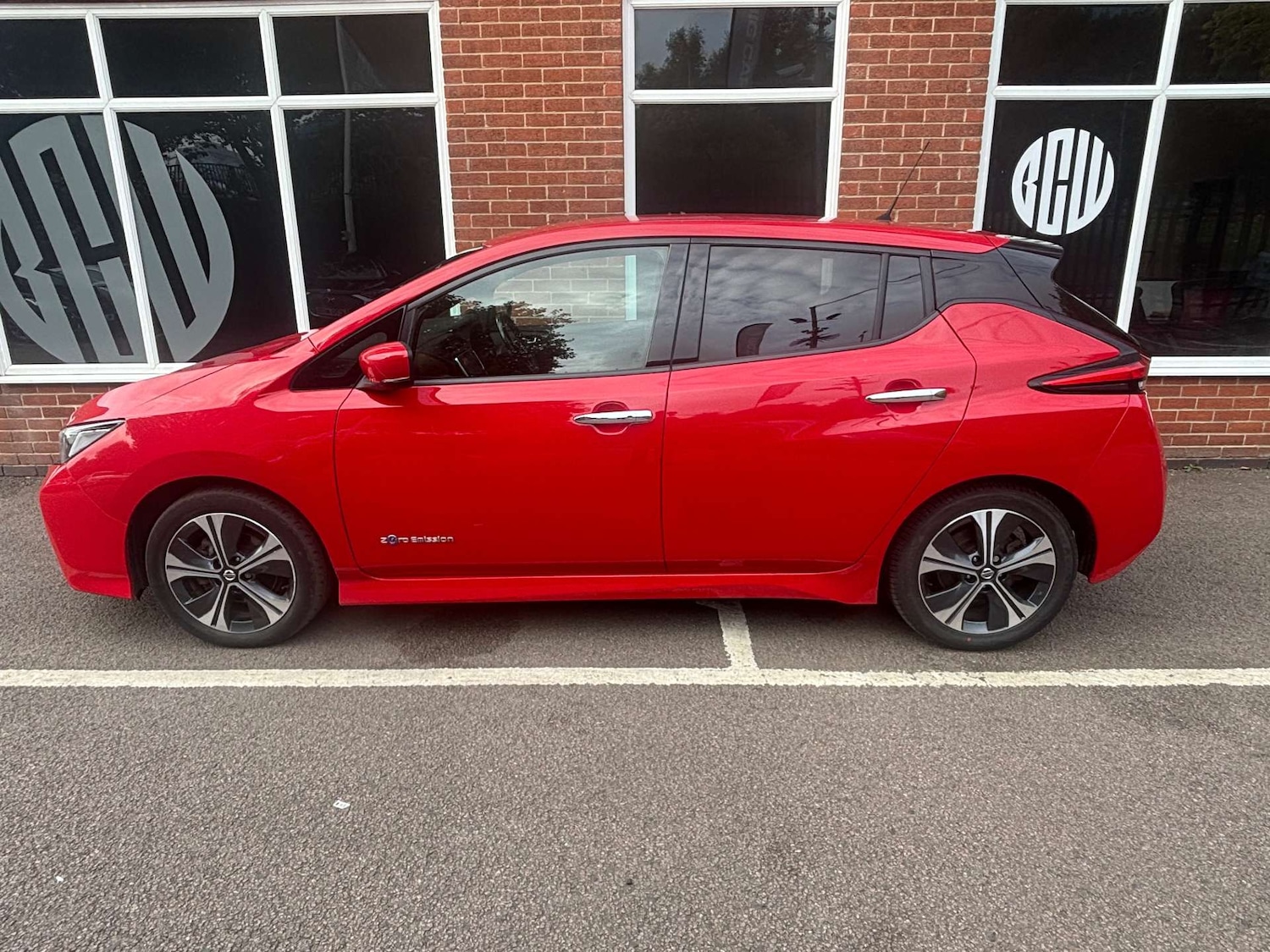 Used Nissan Leaf 2020 for sale - 76143242: Photo 6