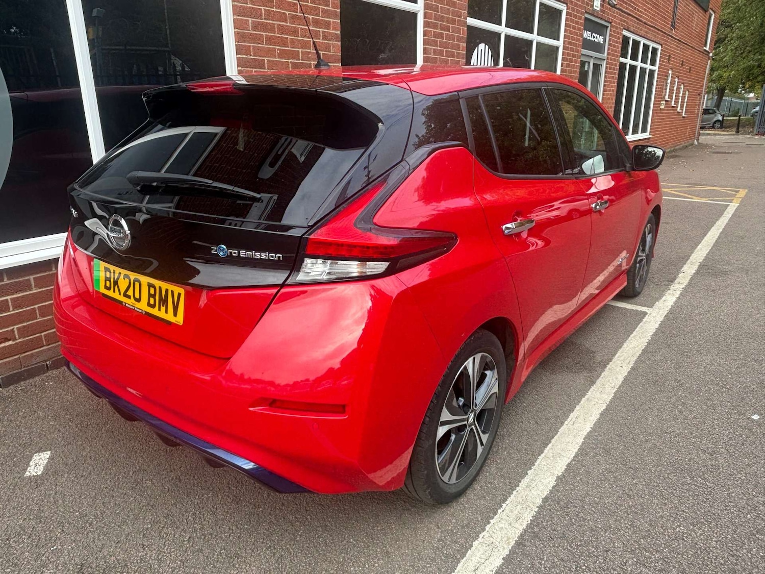 Used Nissan Leaf 2020 for sale - 76143242: Photo 7