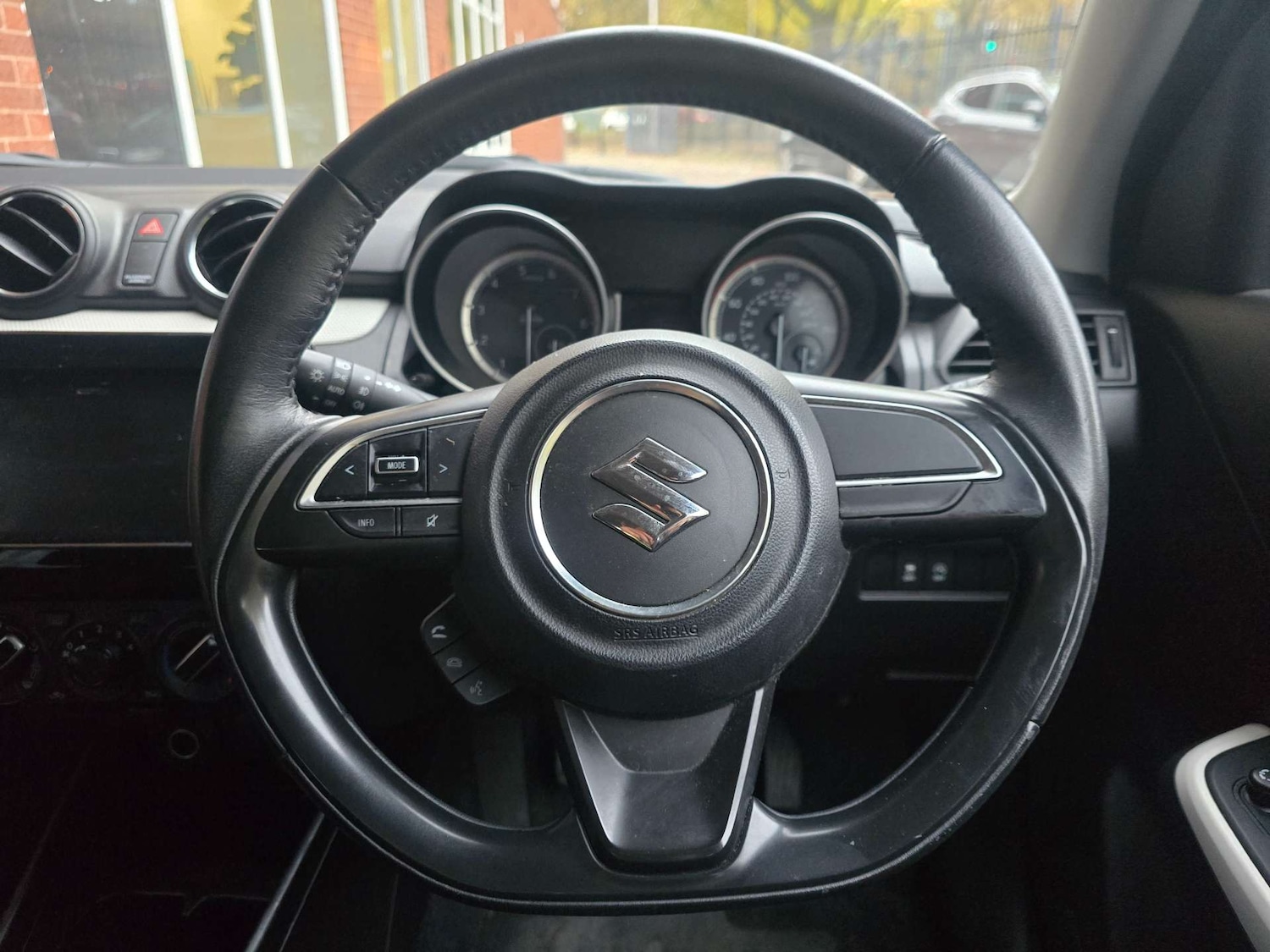Used Suzuki Swift 2020 for sale - 76404371: Photo 17