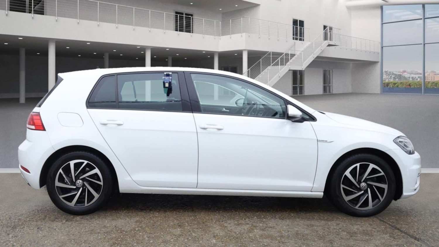 Used Volkswagen Golf 2020 for sale - 76414862: Photo 5