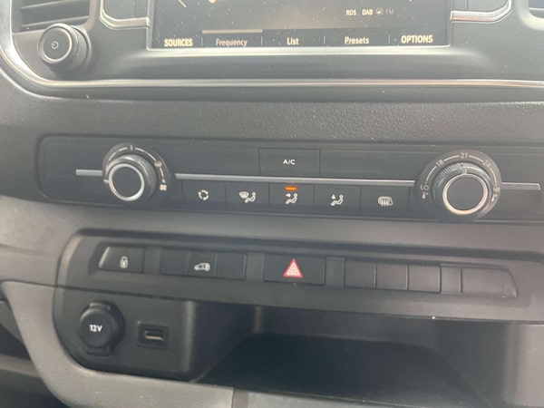 Used Vauxhall Vivaro 2020 for sale - 76277700: Photo 19