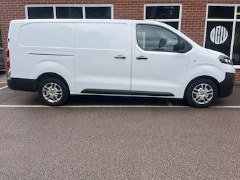Used Vauxhall Vivaro 2020 for sale - 76277700: Photo 2