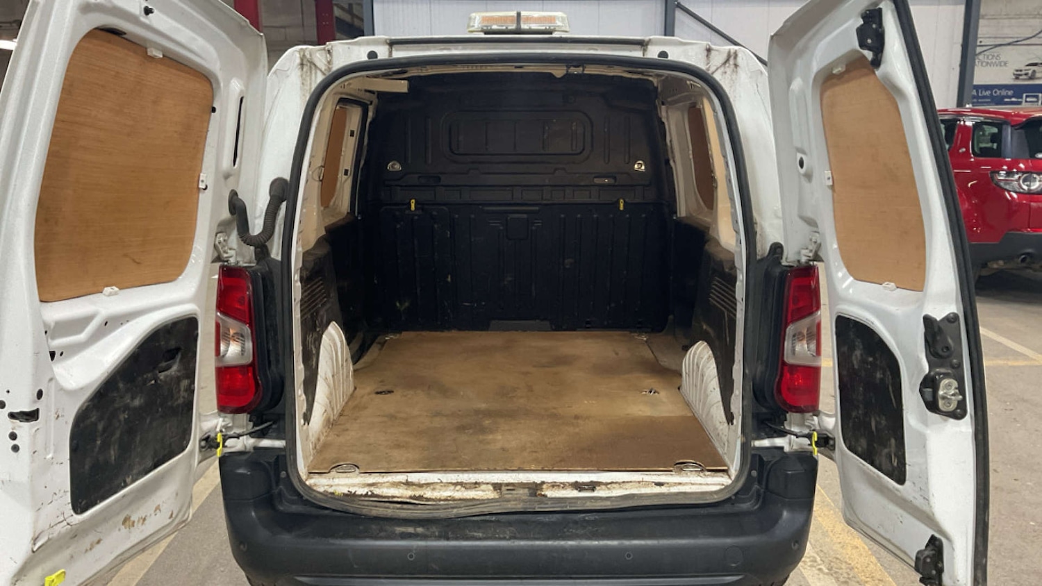 Used Peugeot Partner 2021 for sale - 77968974: Photo 9