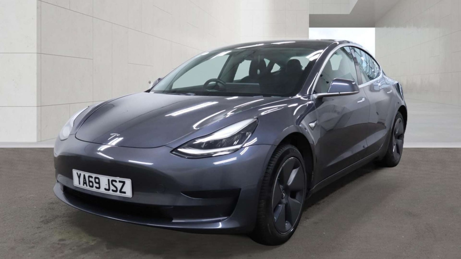 Used Tesla Model 3 2019 for sale - 78169360: Photo 2