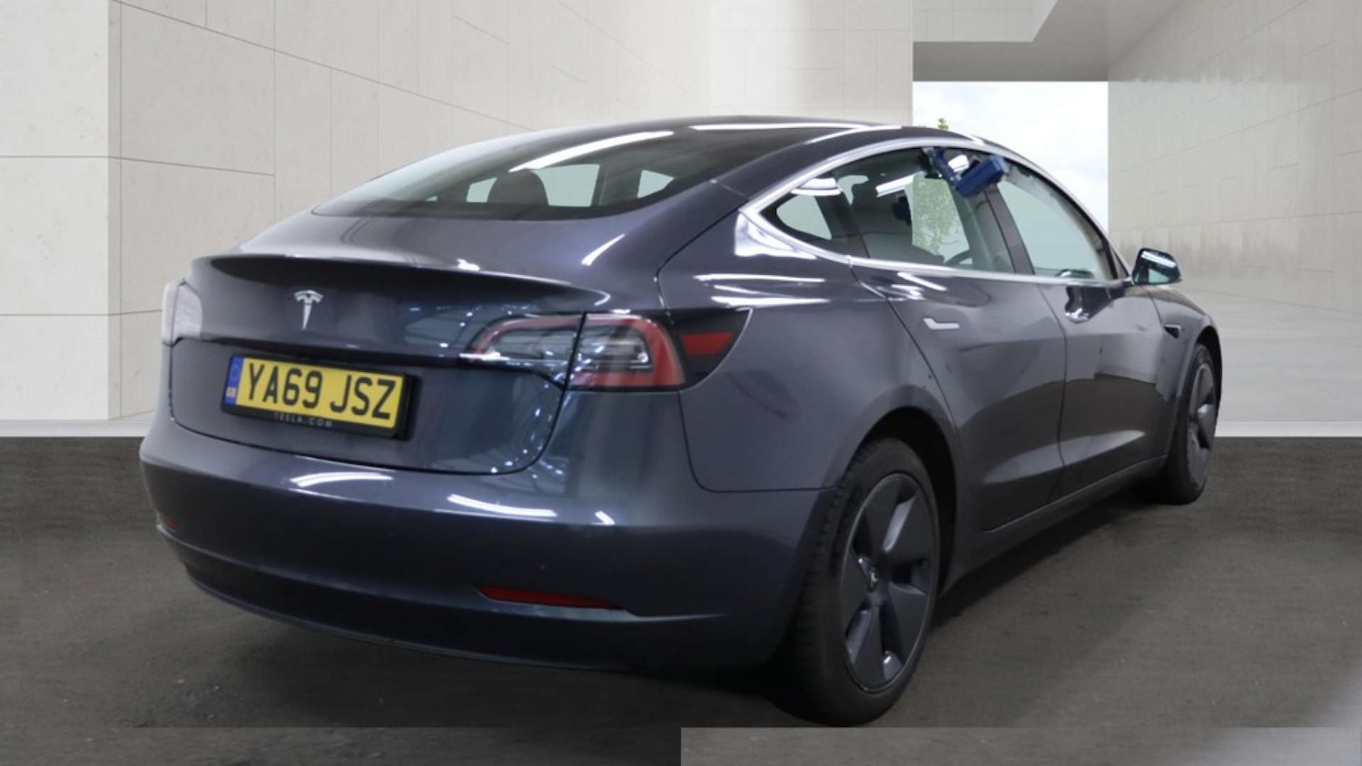 Used Tesla Model 3 2019 for sale - 78169360: Photo 4
