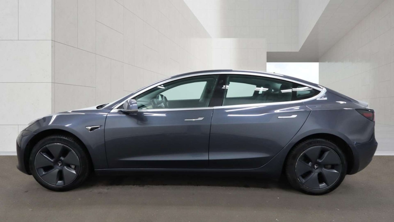 Used Tesla Model 3 2019 for sale - 78169360: Photo 6