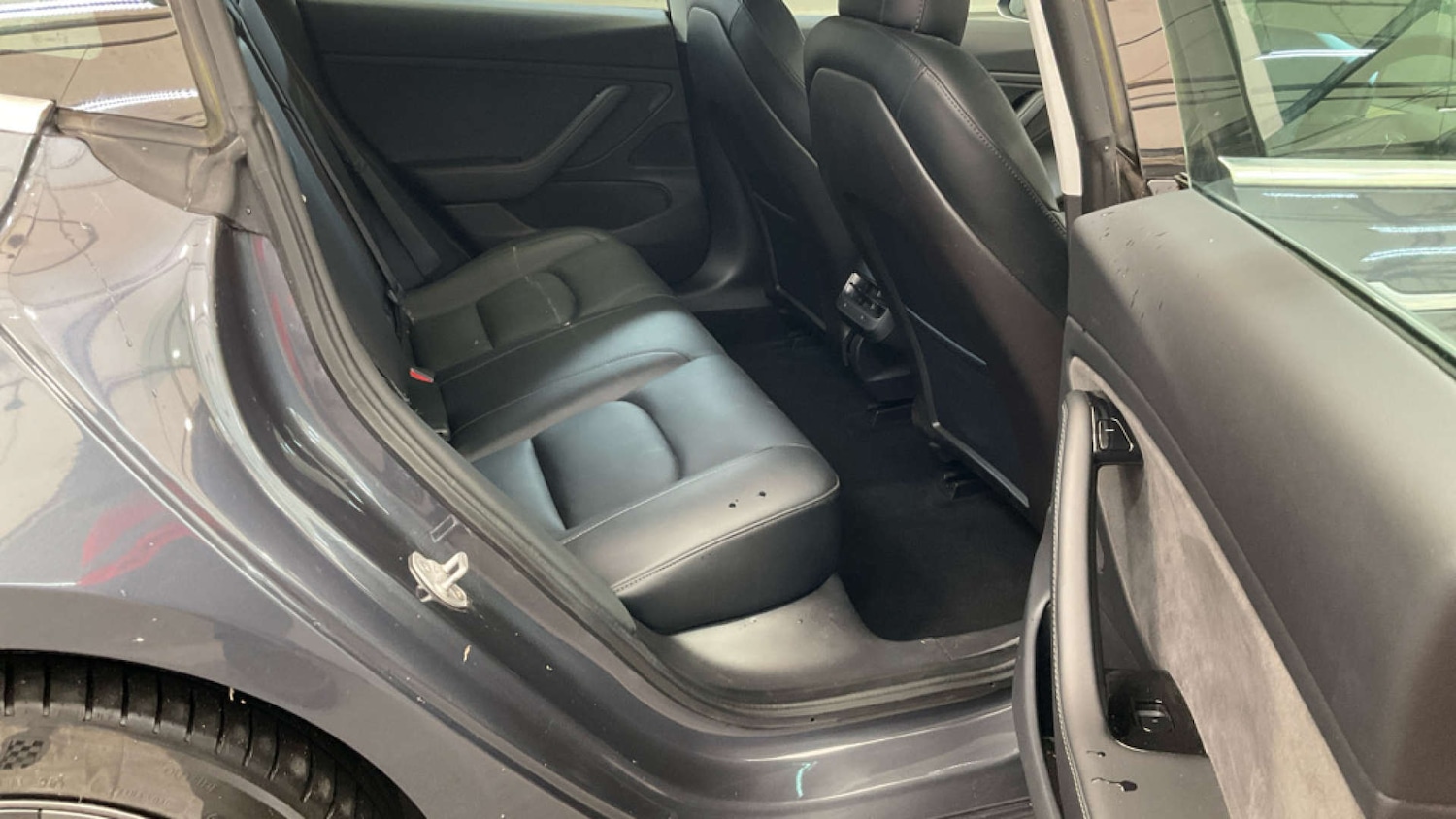 Used Tesla Model 3 2019 for sale - 78169360: Photo 8