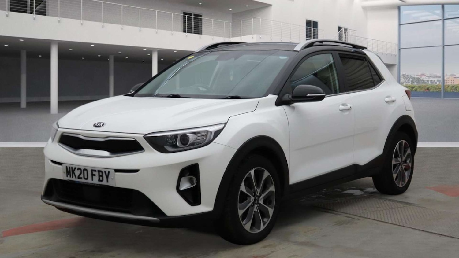 Used Kia Stonic 2020 for sale - 77423717: Photo 2