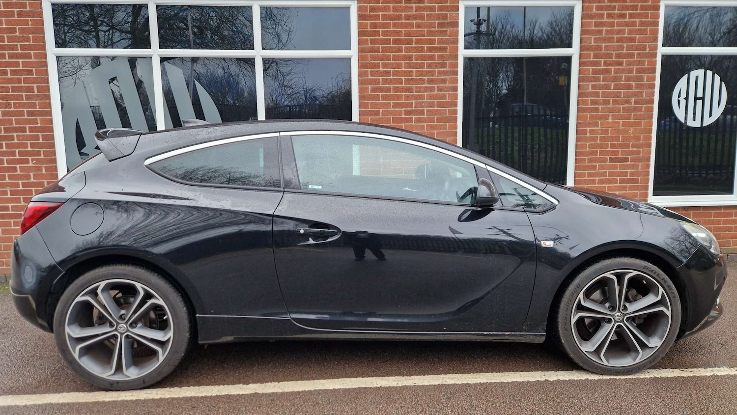 Used Vauxhall Astra GTC 2018 for sale - 77408976: Photo 2